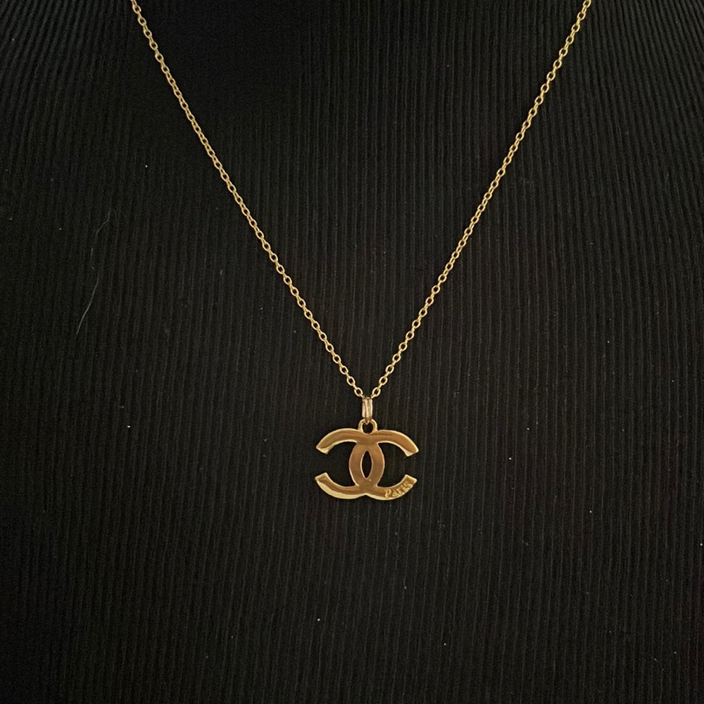 FabulouslyFitted | C-square Gold Charm Necklace